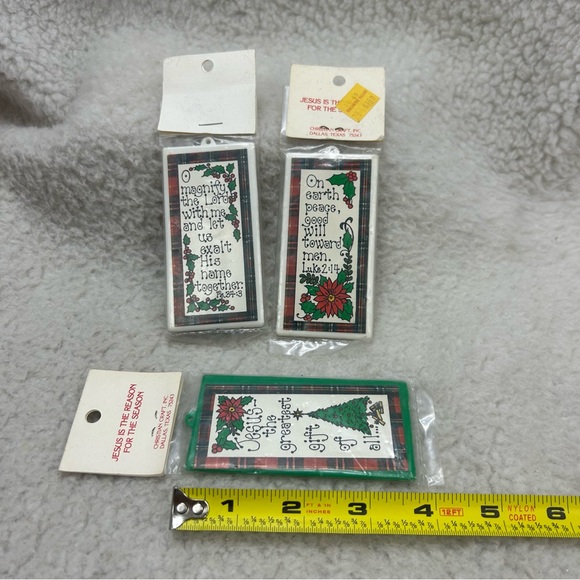 3 Praise Christmas Ornament vtg plastic 4" Jesus the greatest gift of all bag #3 - Picture 2 of 12